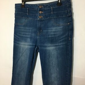 Refuge Size 14 High Waist 3 Button Fly Jeans Jeggi